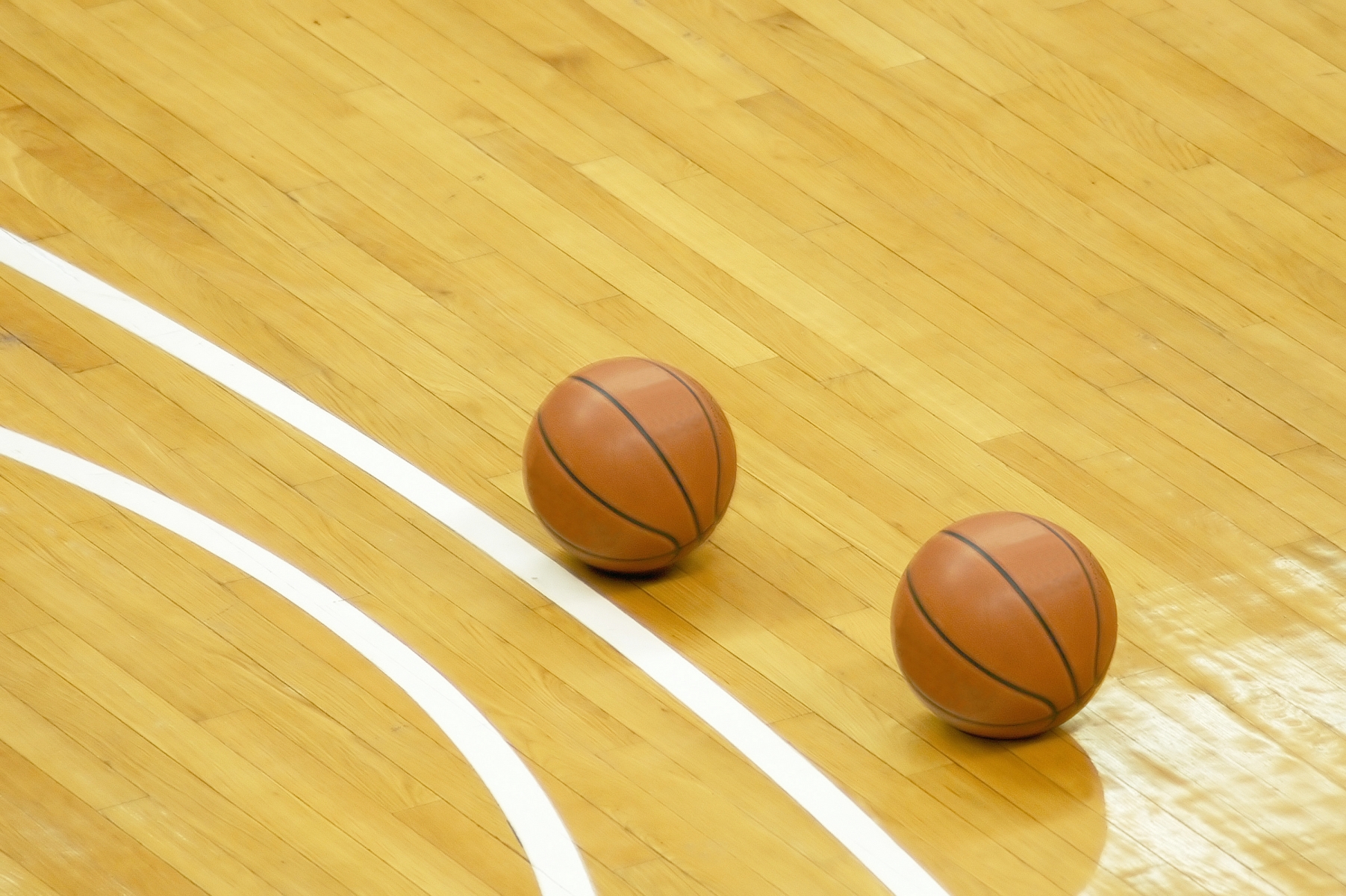 Vem är största stjärnan i NBA? 562854-basketball-court